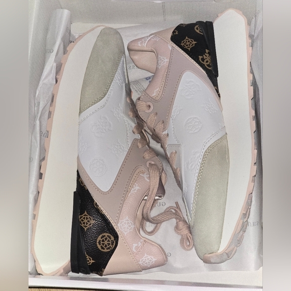 Guess Shoes - GUESS Luchia 3 Logo Sneakers – White Multi – 7.5 – NEW IN BOX